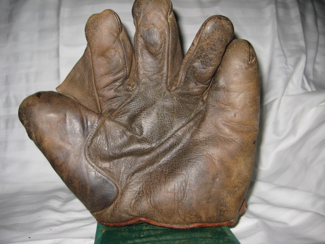 Goldsmith Full Web Light Front